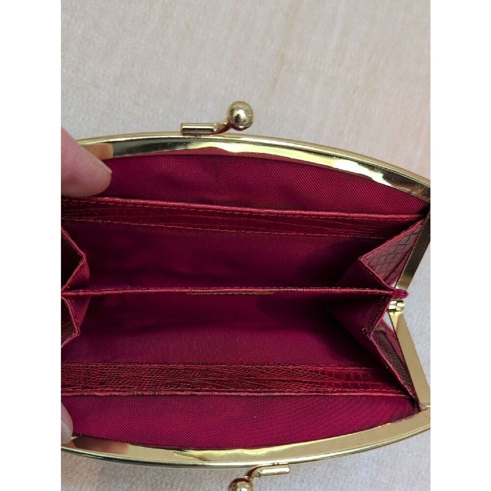 Vera Pelle Red Reptile Textured Leather Kiss Lock Clutch Wallet - Picture 3 of 8